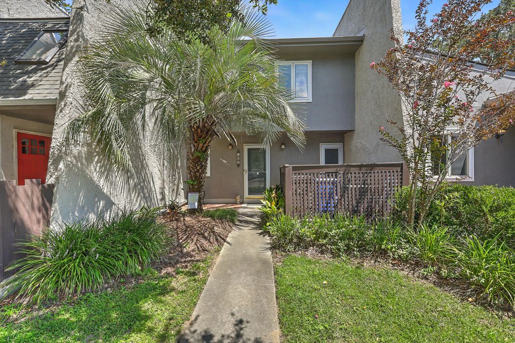 106 Ventura Place, Mount Pleasant