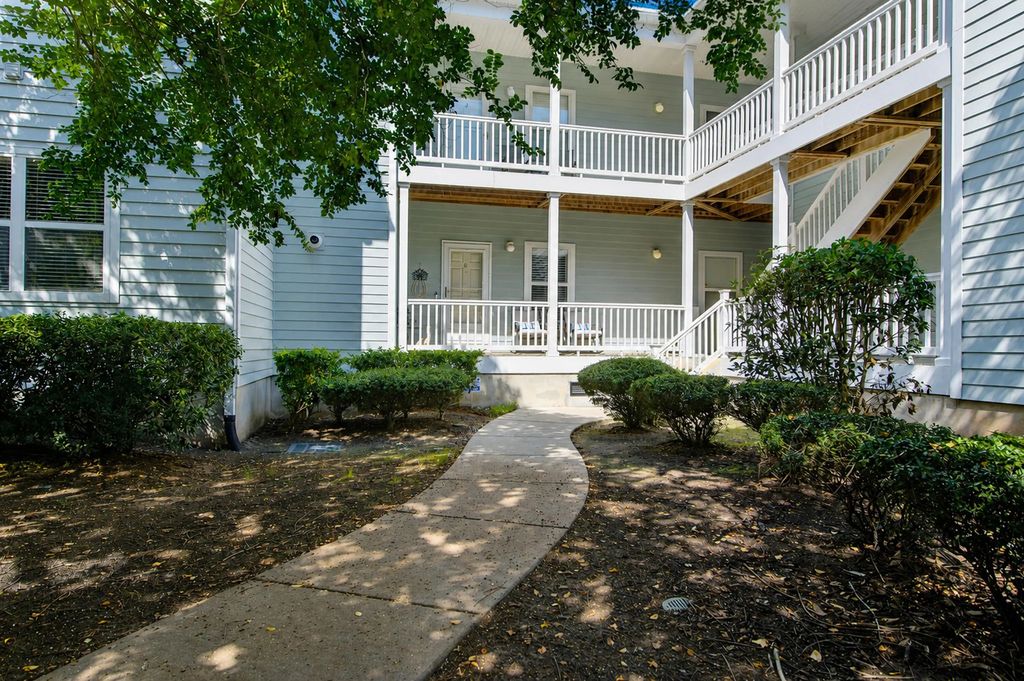 2347 Tall Sail Drive 204d, Charleston