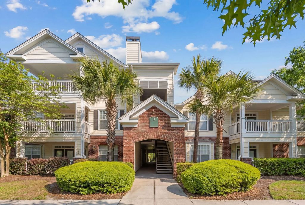 45 Sycamore Avenue 318, Charleston