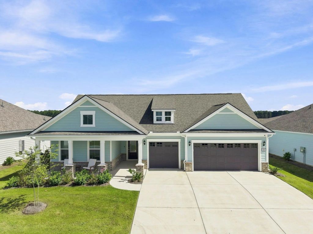532 Pink Lily Lane, Summerville