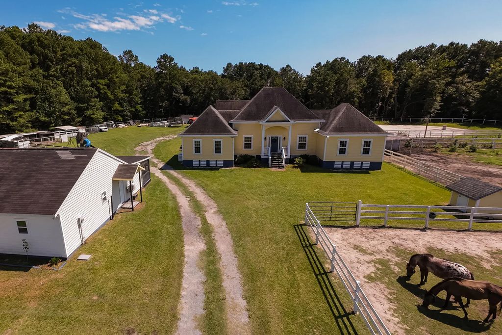 237 Braden Run Road, Holly Hill