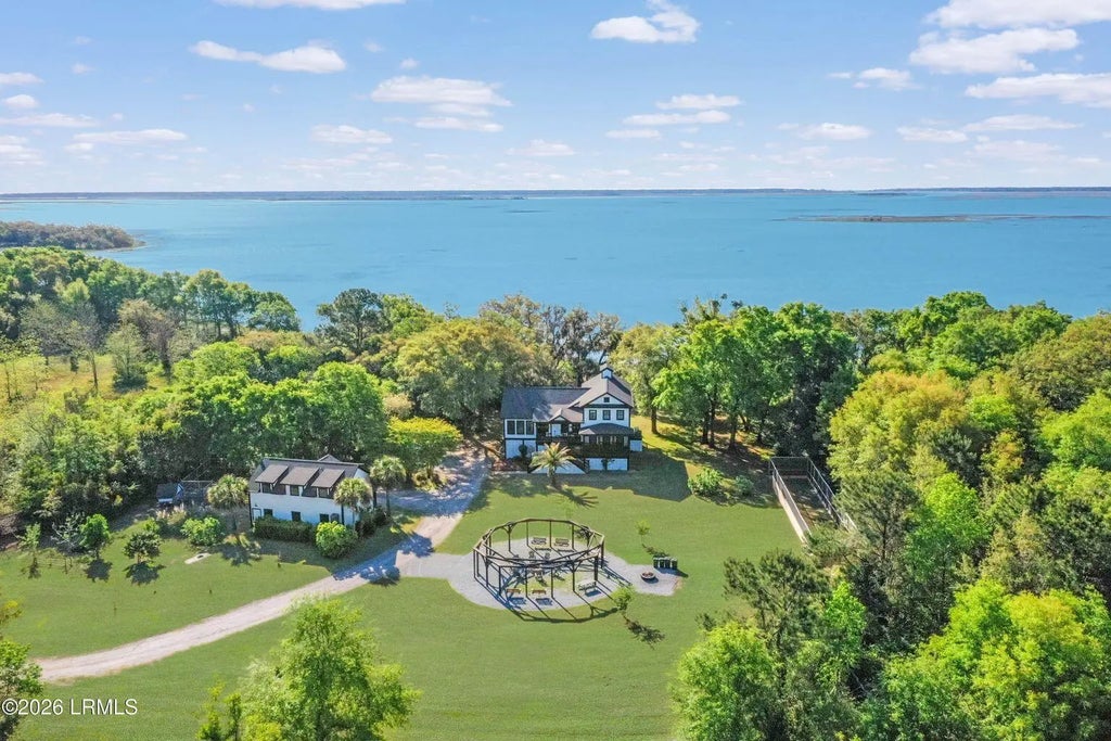 70 Nathan Pope Road, Saint Helena Island