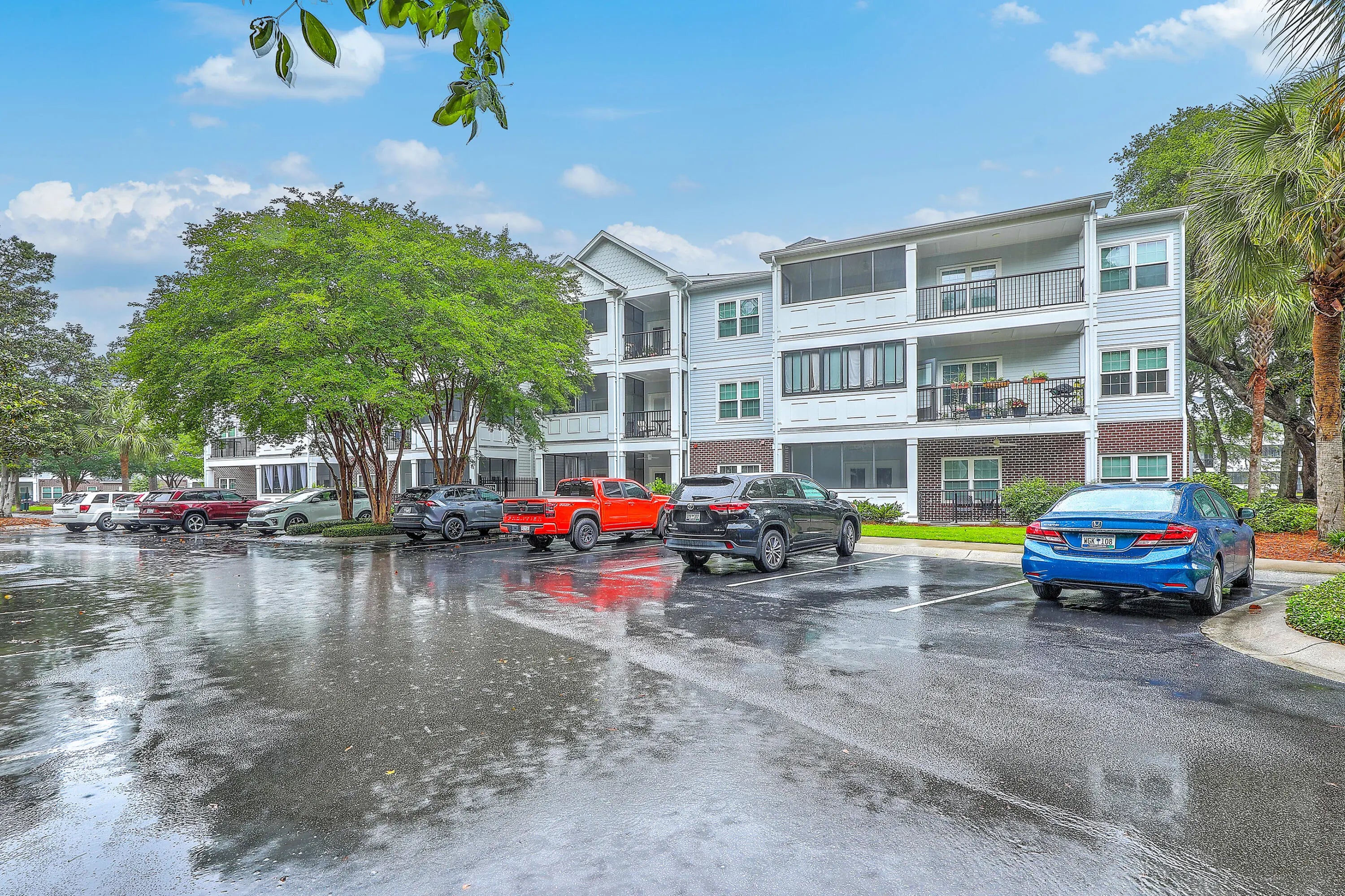 Photo of Listing #25013356