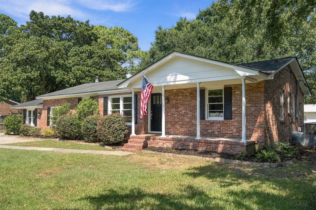 1052 Harbor View Road, Charleston