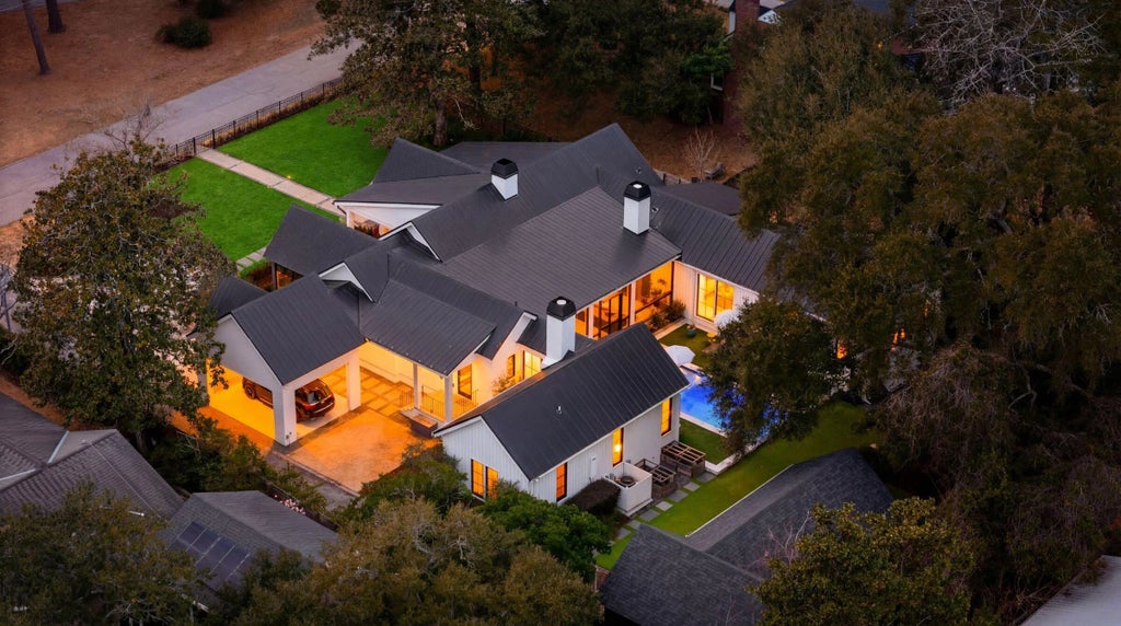 1027 Lakeview Drive, Mount Pleasant