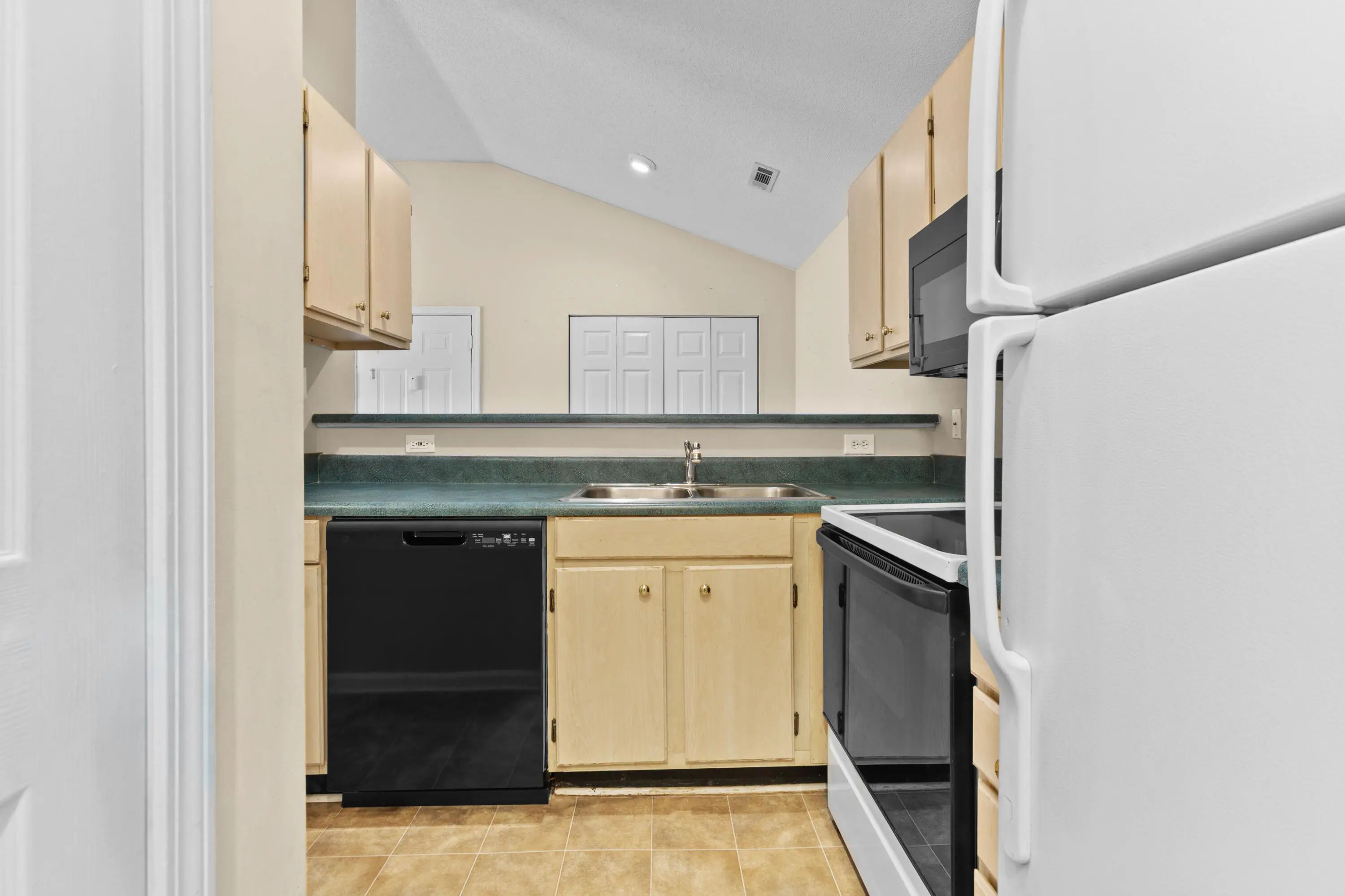 188 Midland Parkway Apt 212, Summerville, SC, 29485