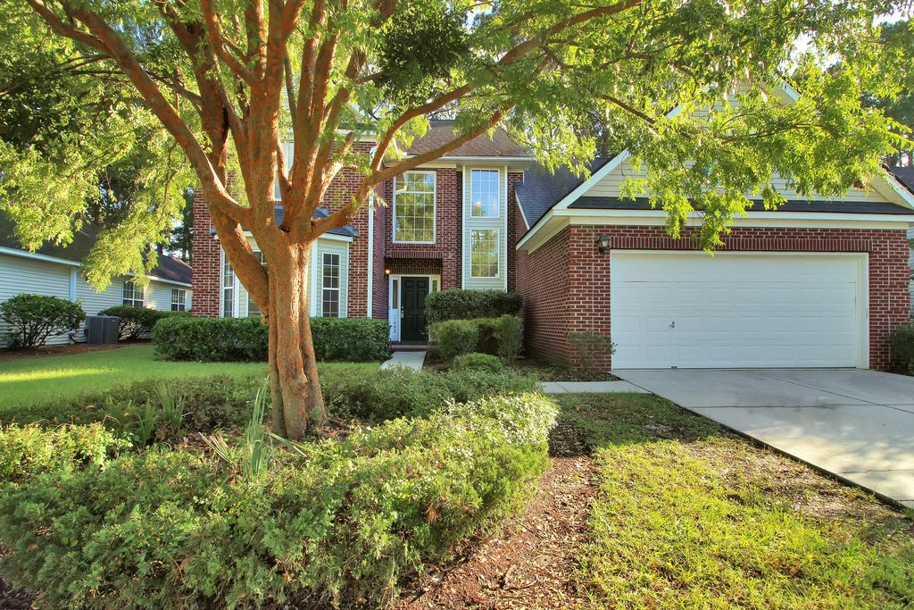 1465 Clarendon Way, Mount Pleasant