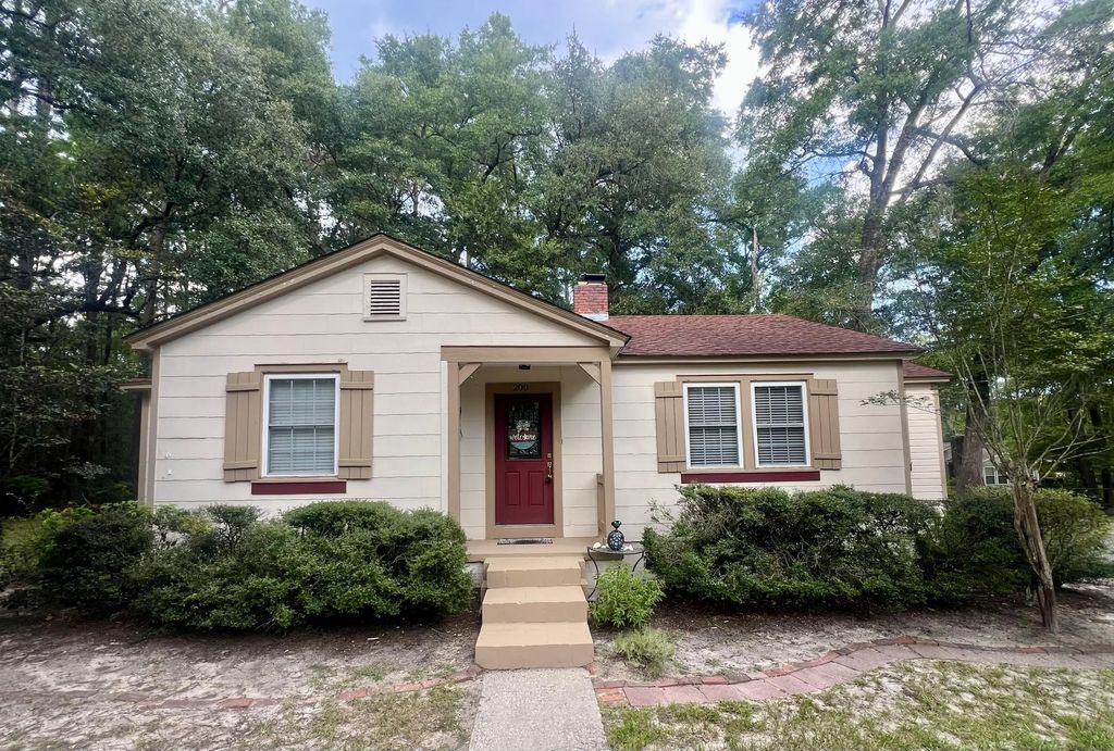 200 Lands End Road, Walterboro