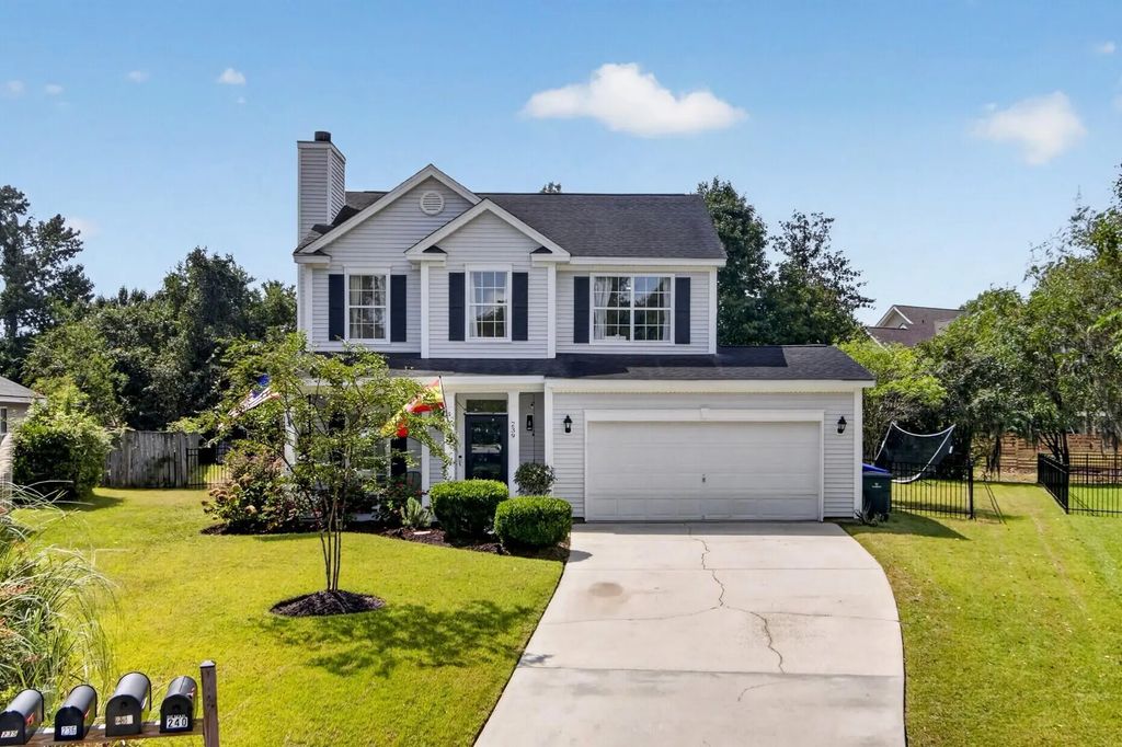 239 Lytham Court, Charleston