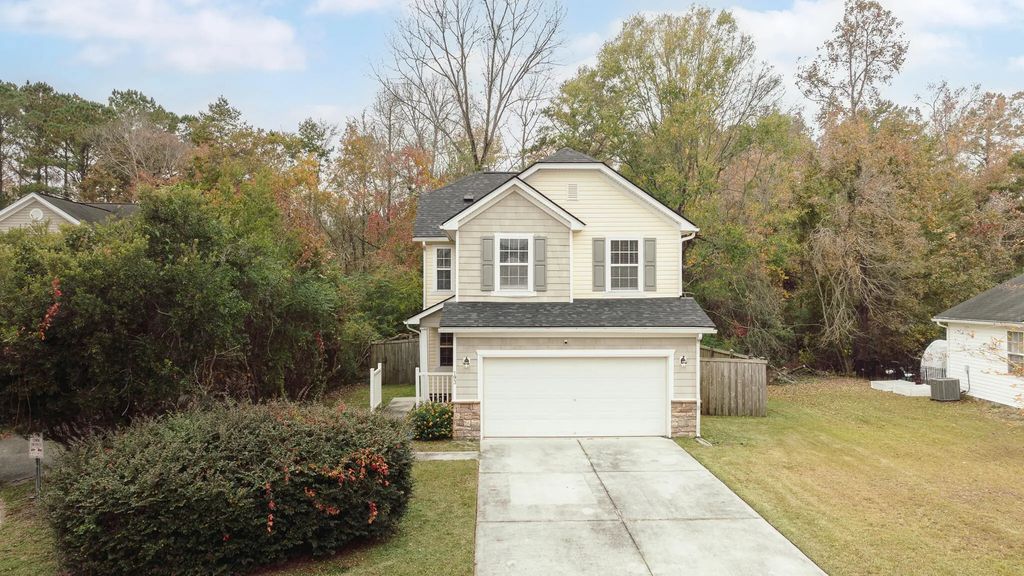 193 Chemistry Circle, Ladson