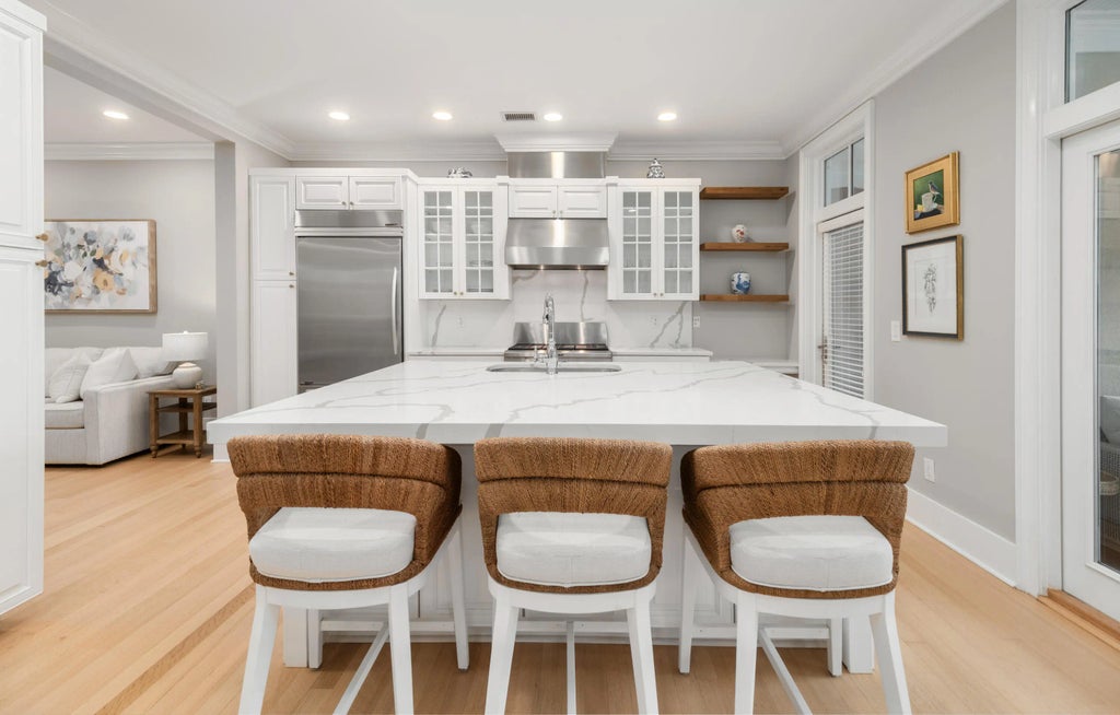 144 Fairbanks Oak Alley 2b, Daniel Island