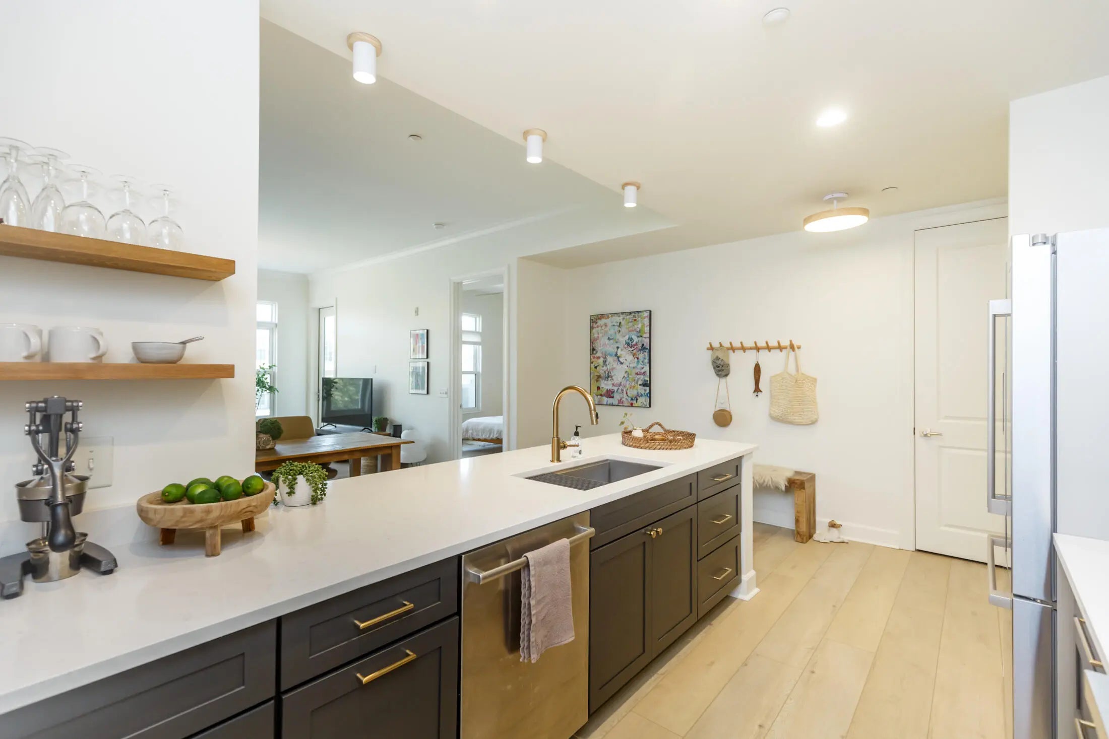 Photo of Listing #25009001