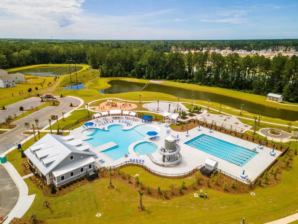 367 Willow Run Drive, Summerville