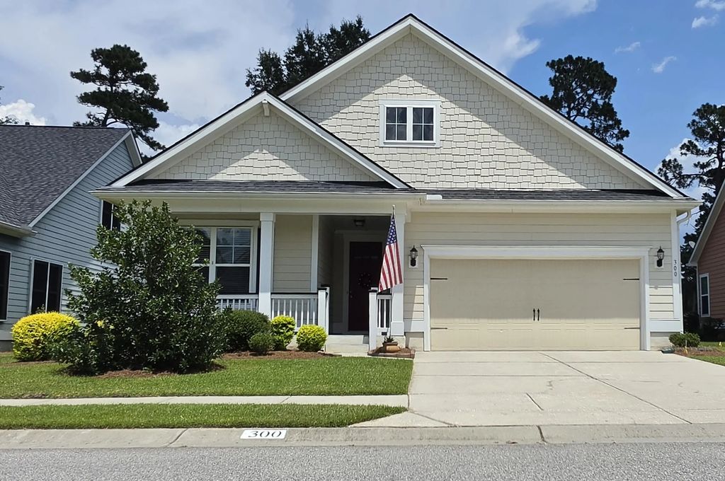 300 Kilarney Road, Summerville