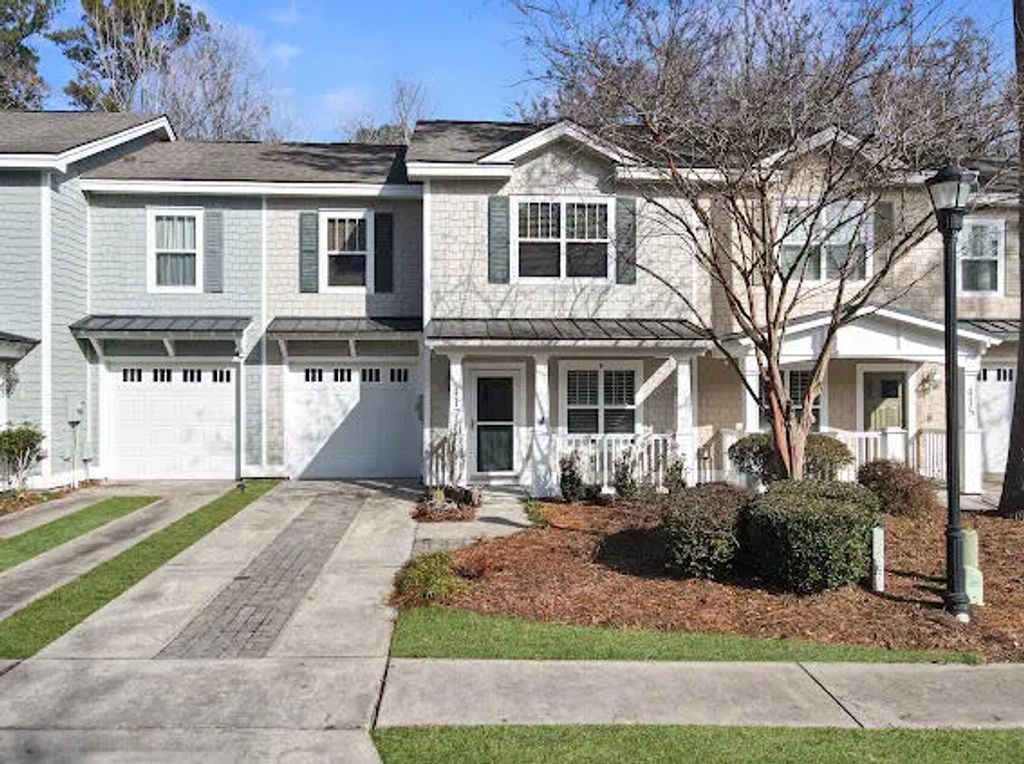 417 Grand Palm Lane, Summerville