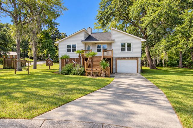 Photo of 970 Night Heron Drive, Mount Pleasant SC