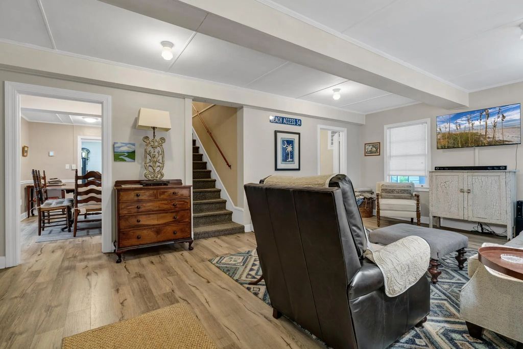 3403 Palmetto Boulevard, Edisto Island