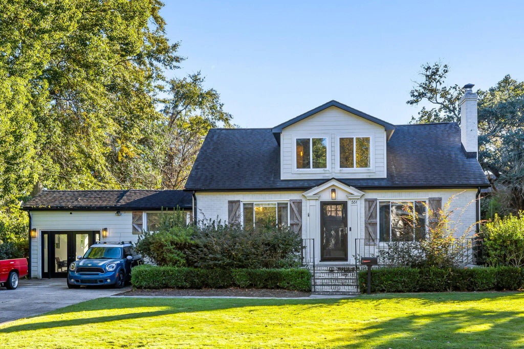 551 W Elizabeth Lane, Charleston