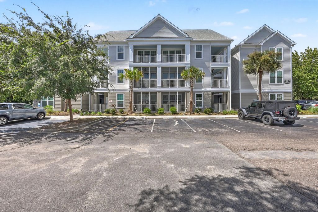 130 River Landing Drive 10100, Charleston