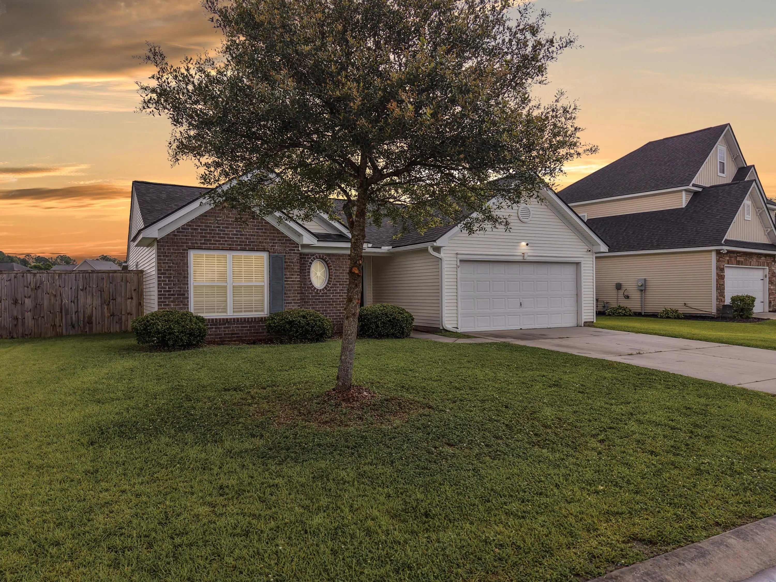 Photo of Listing #25015890