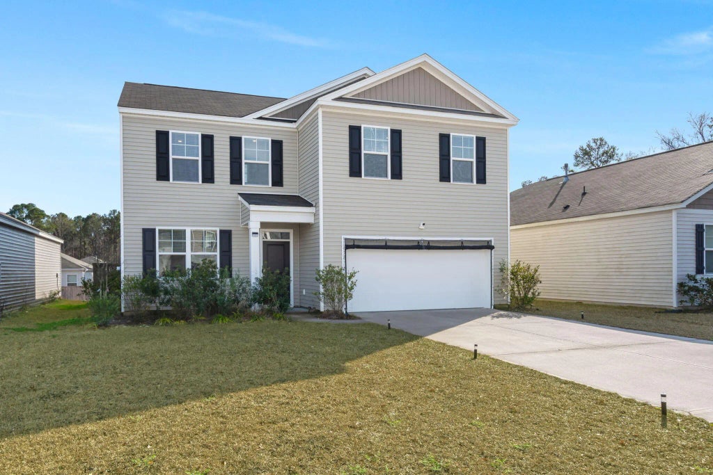 178 Cloverleaf Street, Summerville