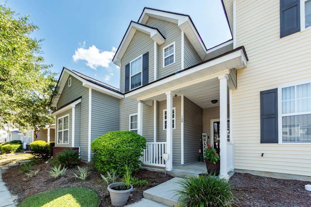 129 Woodward Road, Goose Creek
