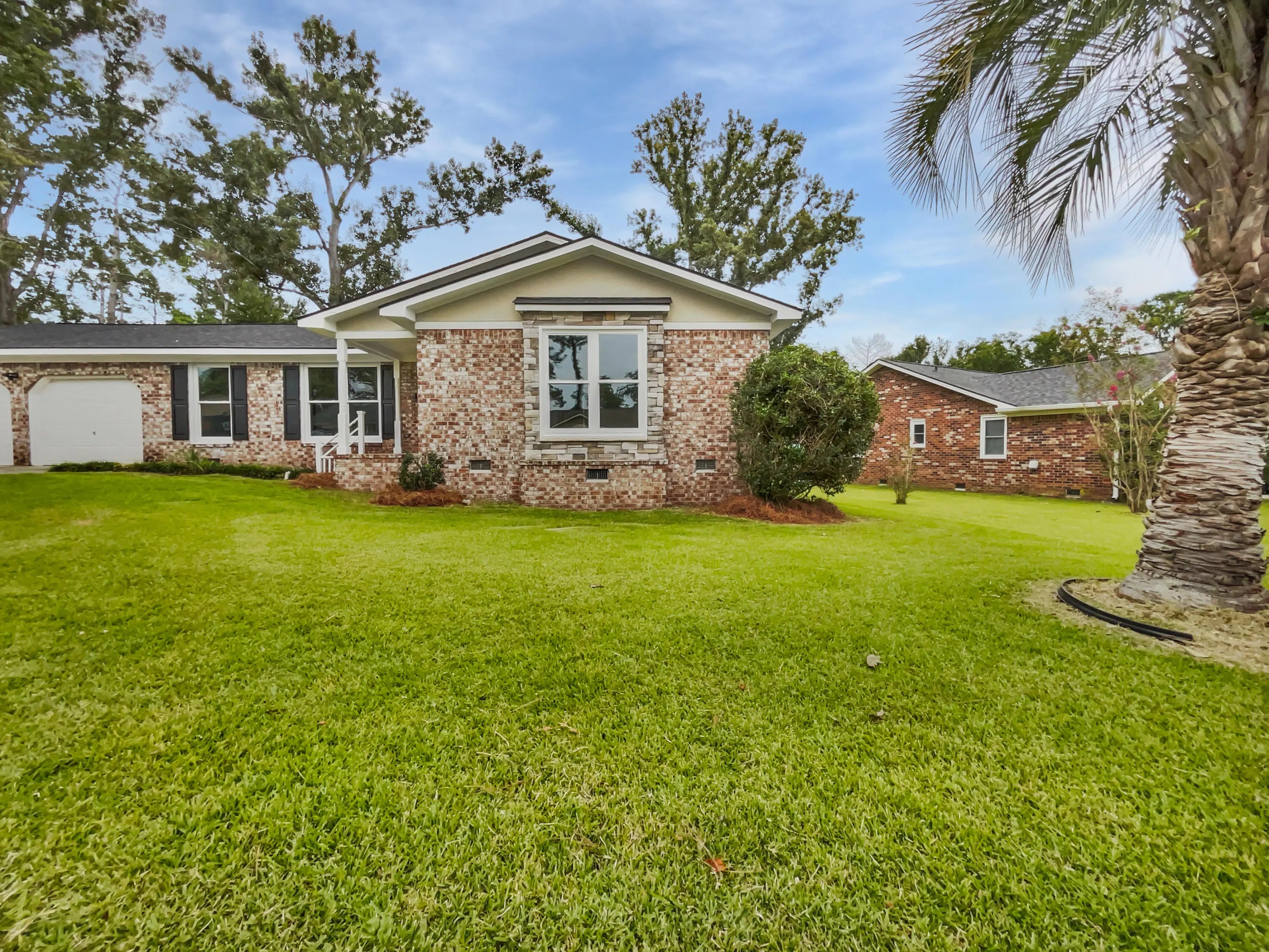 Photo of Listing #25025263