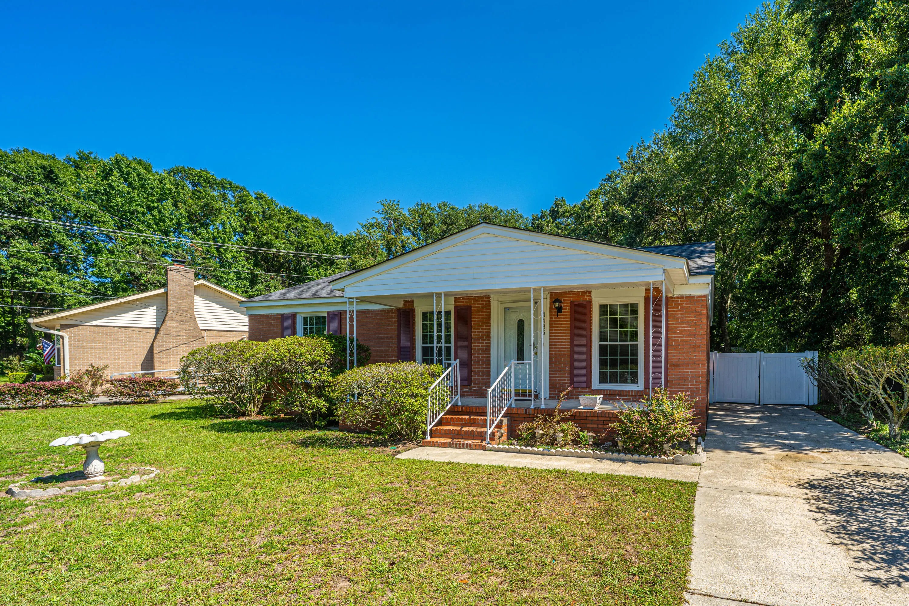 Photo of Listing #25020136