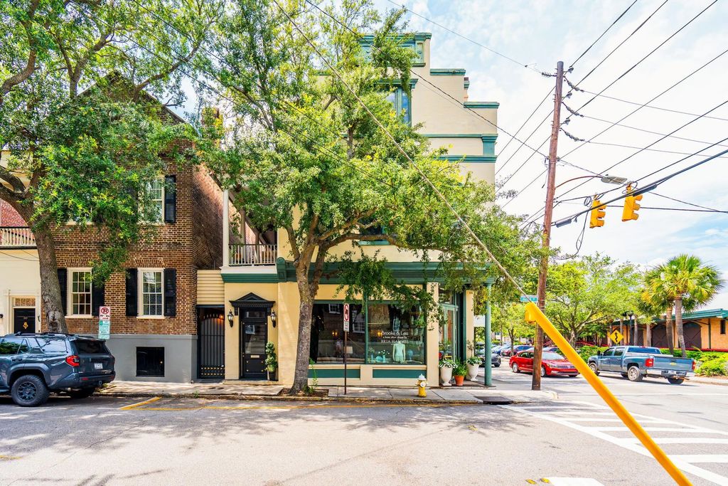 28 1/2 Hasell Street, Charleston