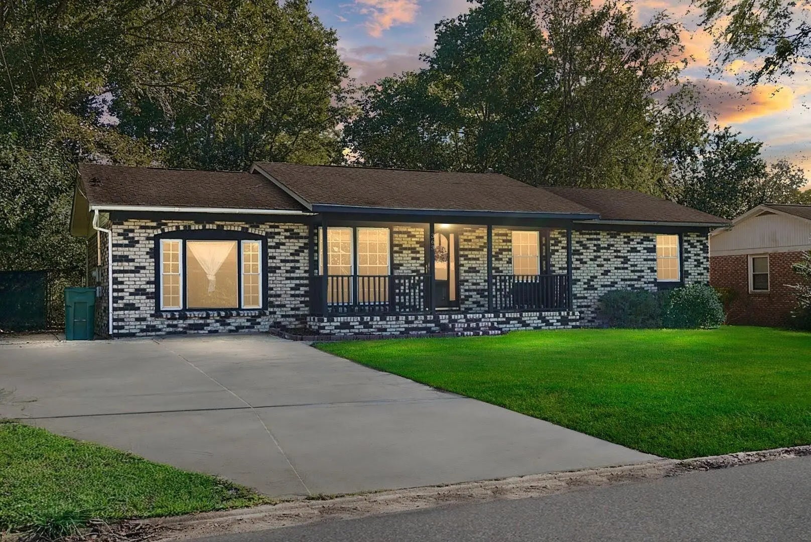 Photo of Listing #25028331