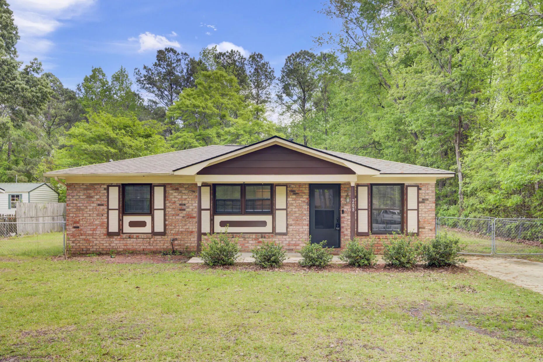 Photo of Listing #25008300