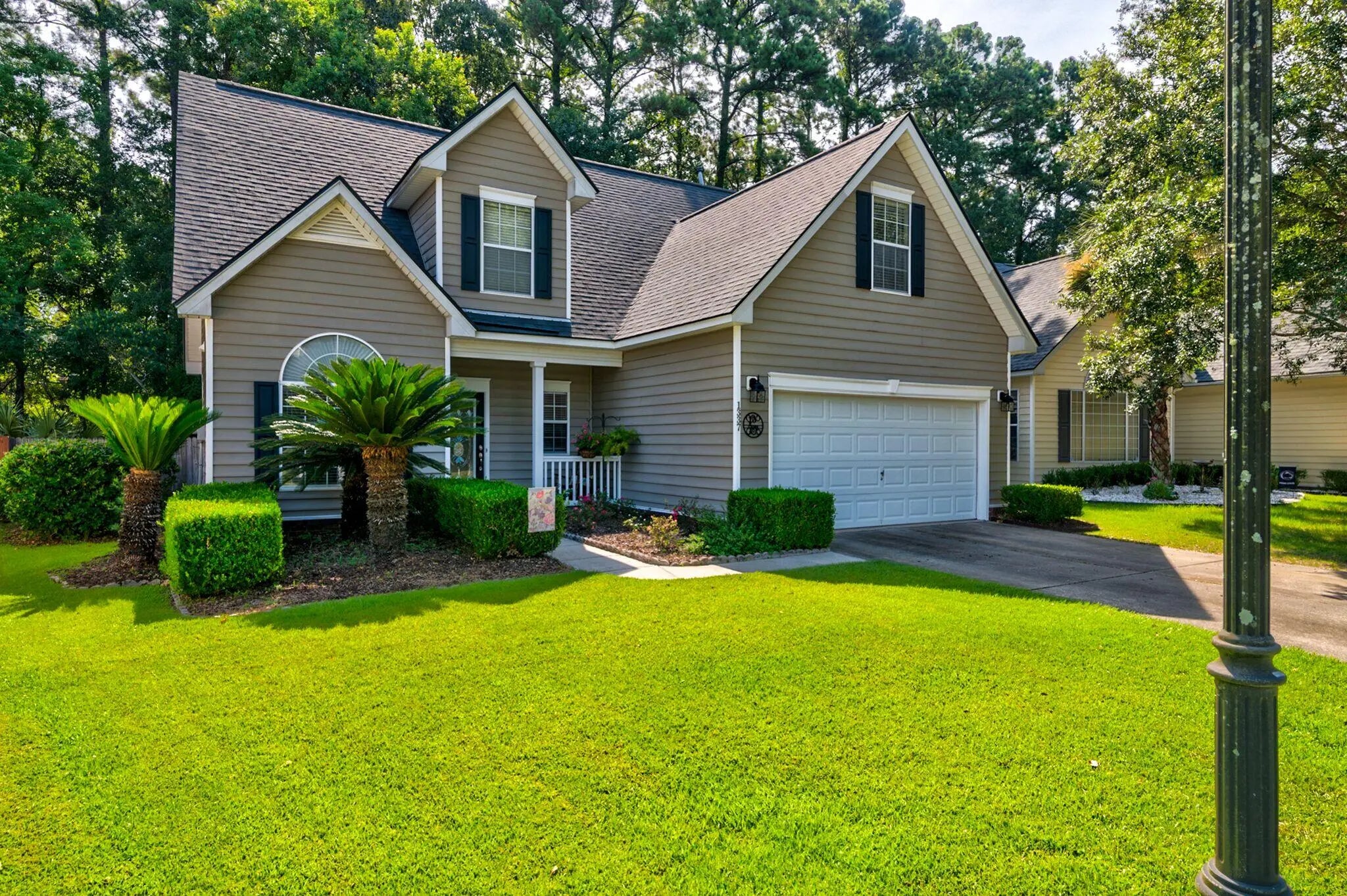 Photo of Listing #25021175