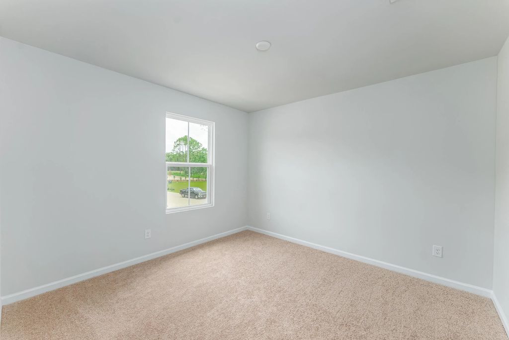 812 Meadowbrook Lane, Summerville