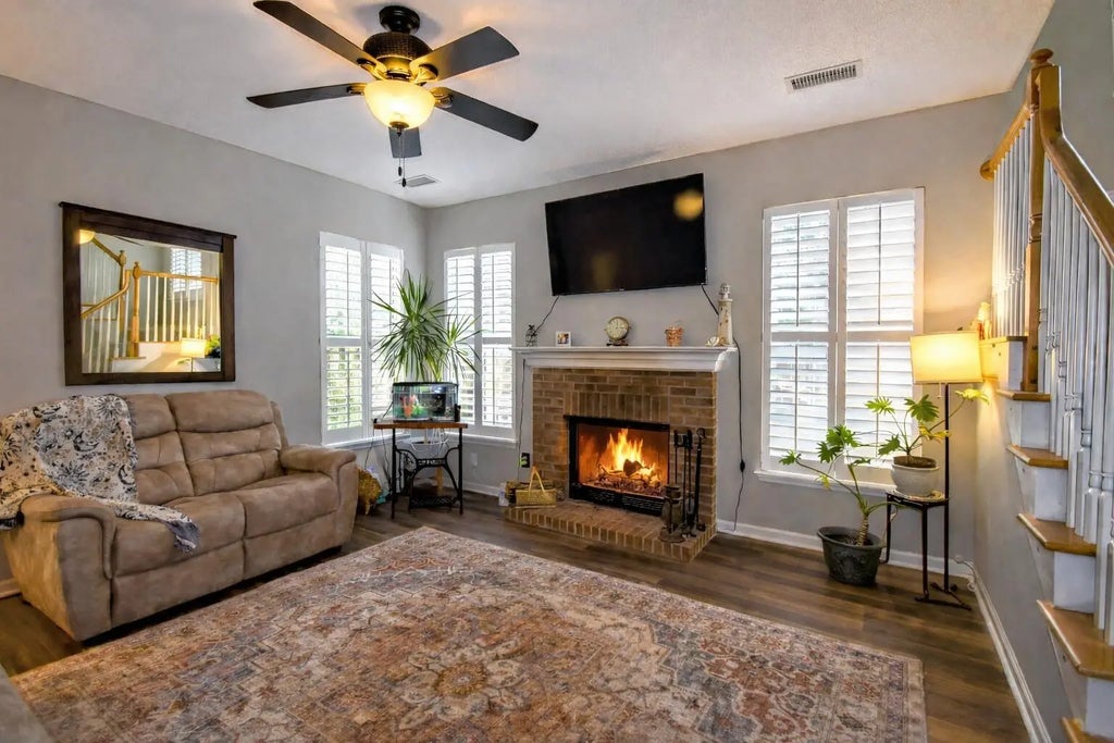 4079 Laurelwood Drive, Charleston