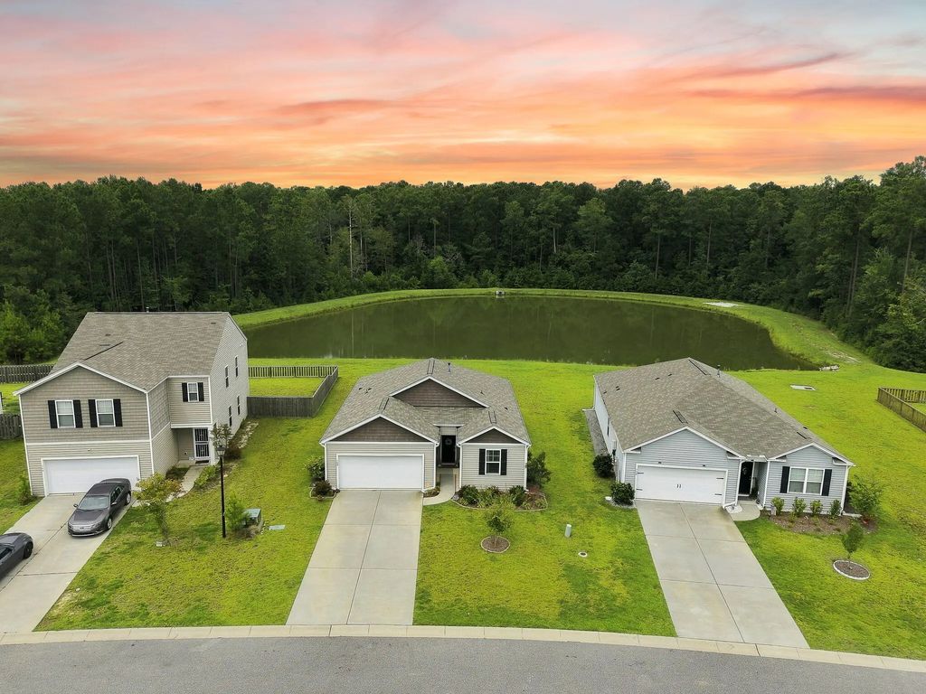 162 Oakwood Boulevard, Summerville