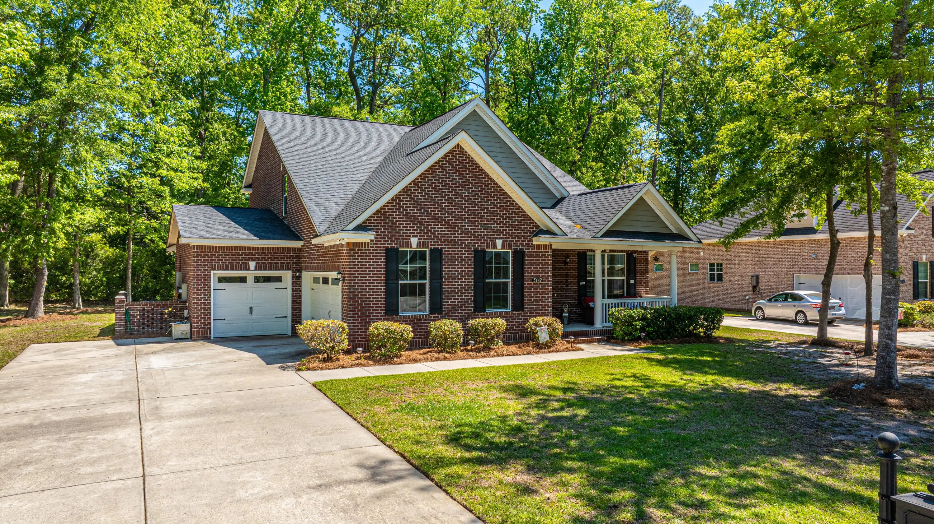 Photo of Listing #25015396