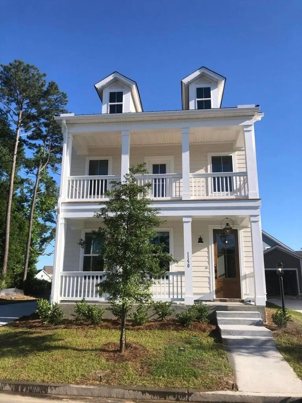1122 Burkets Bend Lane, Charleston