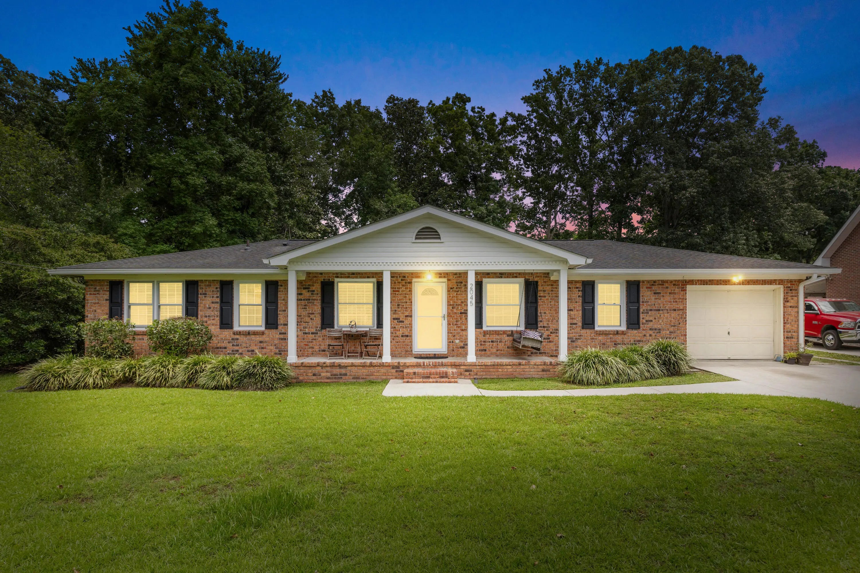 Photo of Listing #25014455