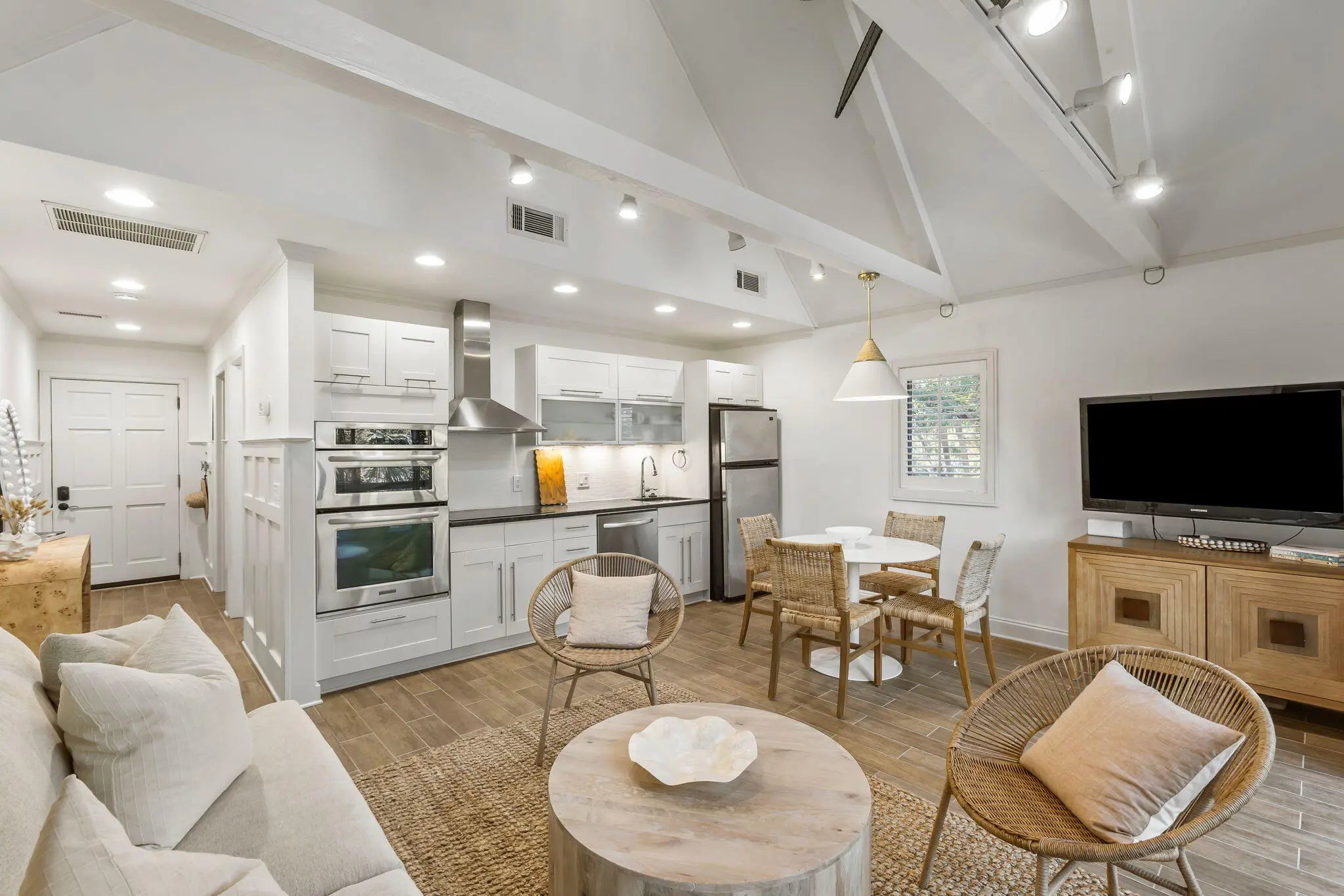 Photo of Listing #25027846