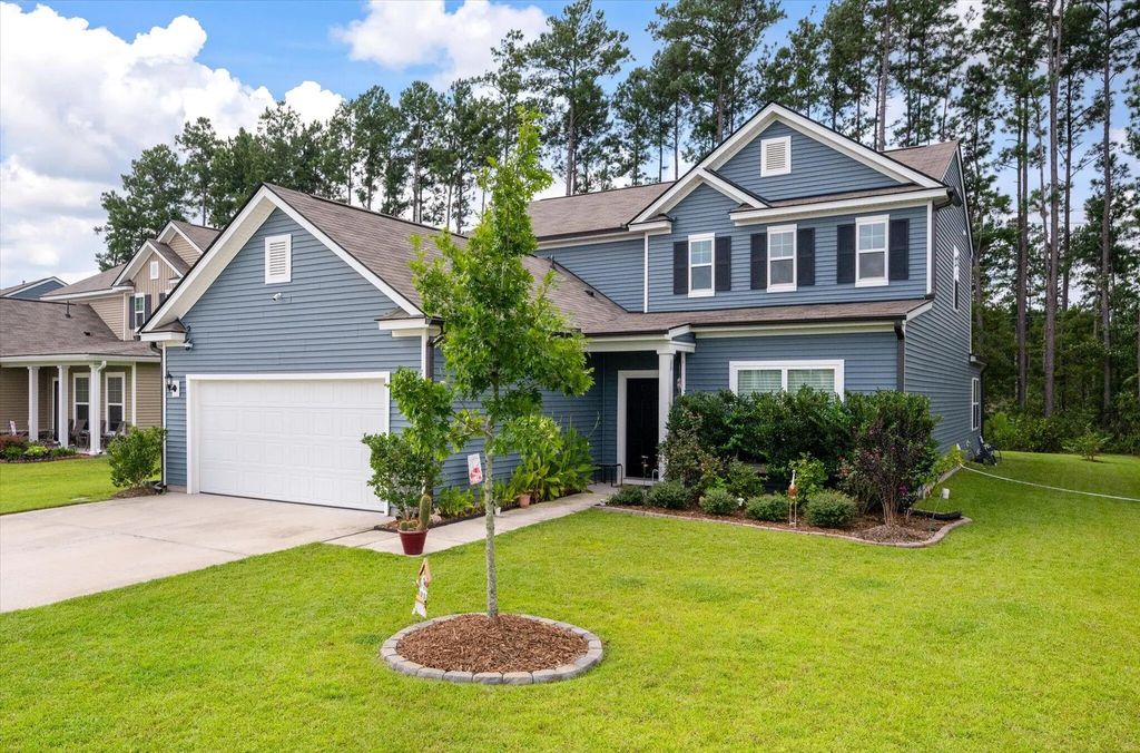 211 Shadybrook Drive, Summerville