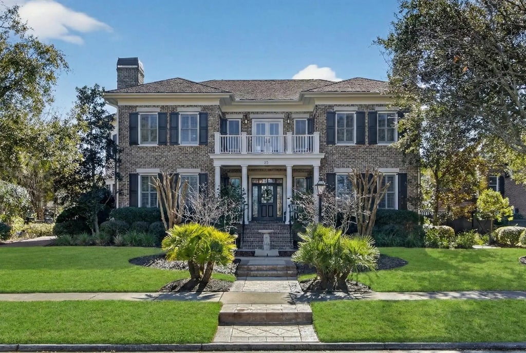 75 Delahow Street, Charleston