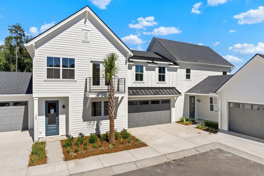 305 Livewell Court, Johns Island