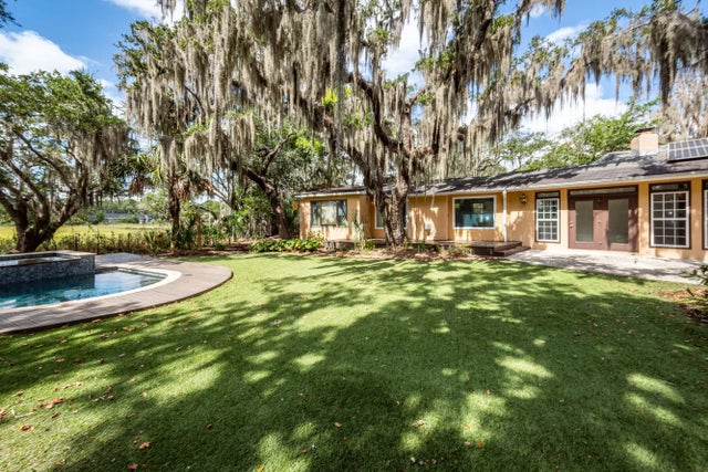 Photo of 68 Chadwick Drive, Charleston SC