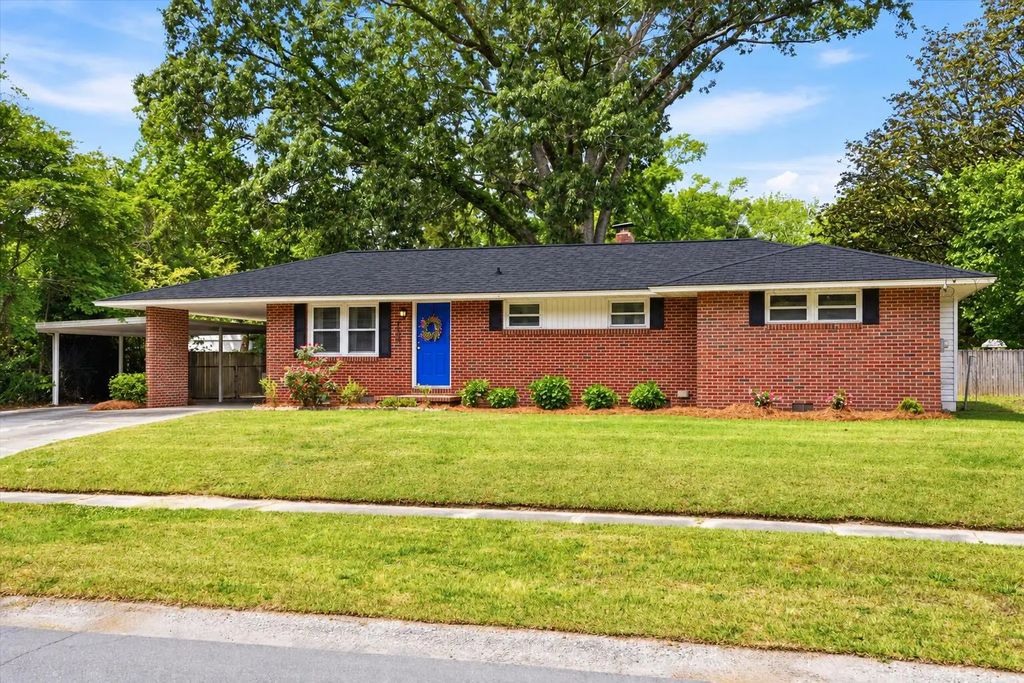 2638 Dellwood Avenue, North Charleston