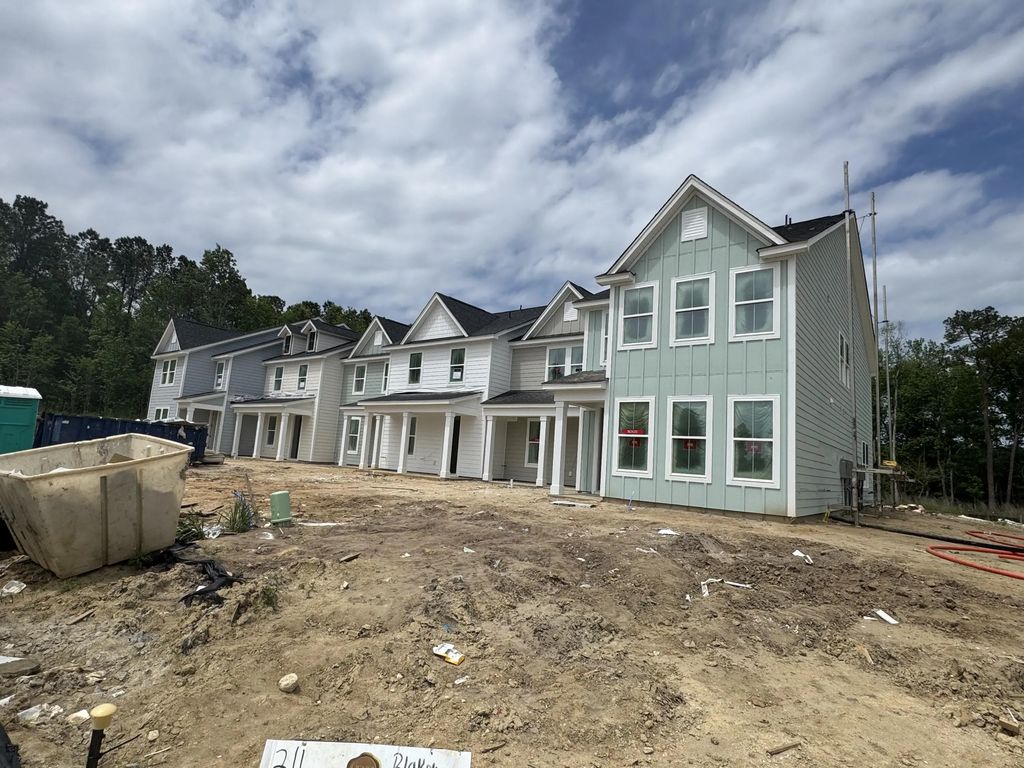 723 Alma Square Drive, Moncks Corner