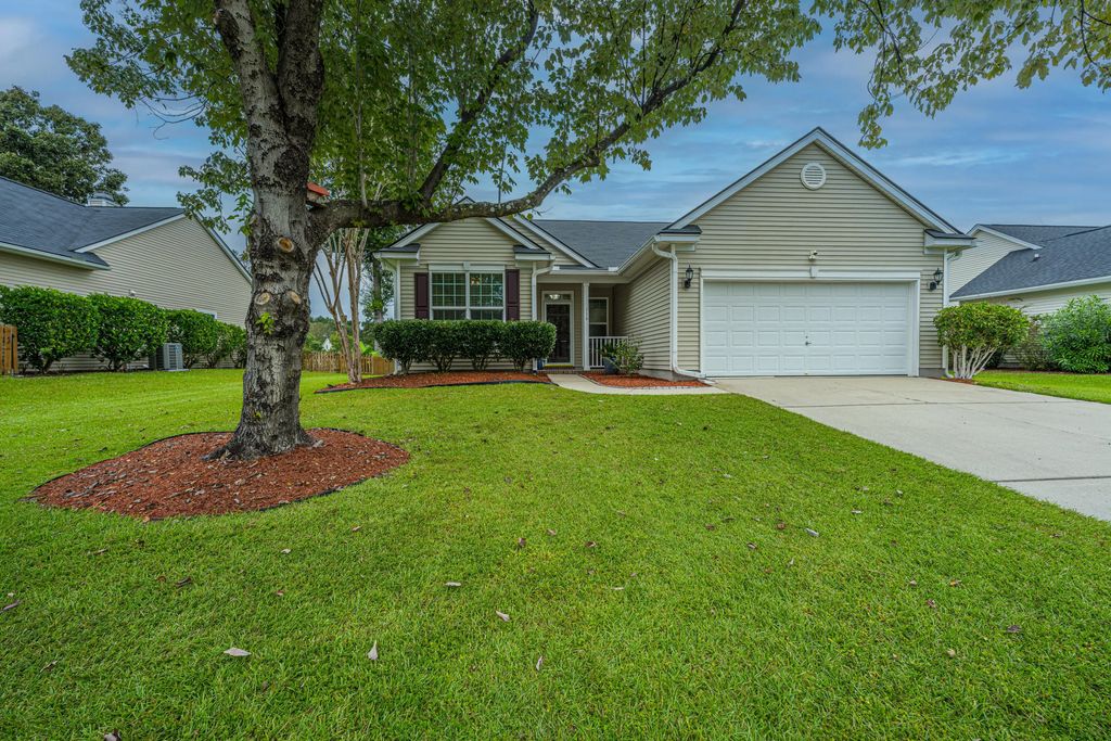 110 Cabrill Drive, Charleston