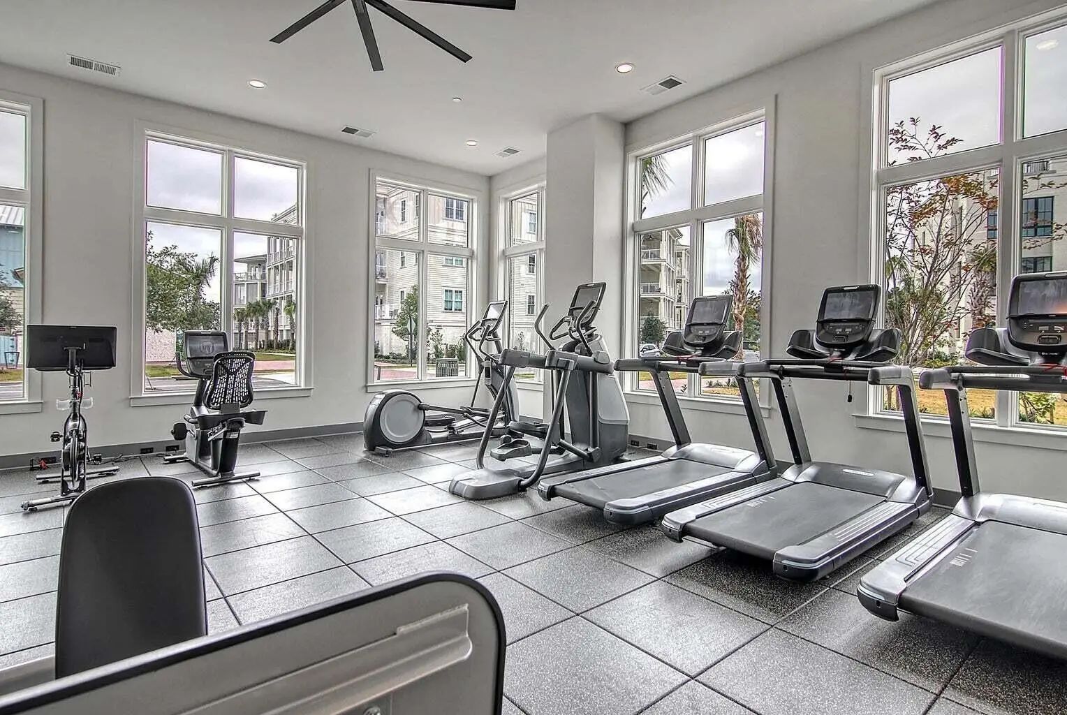 345 Longshore Street 942, Charleston, SC, 29492