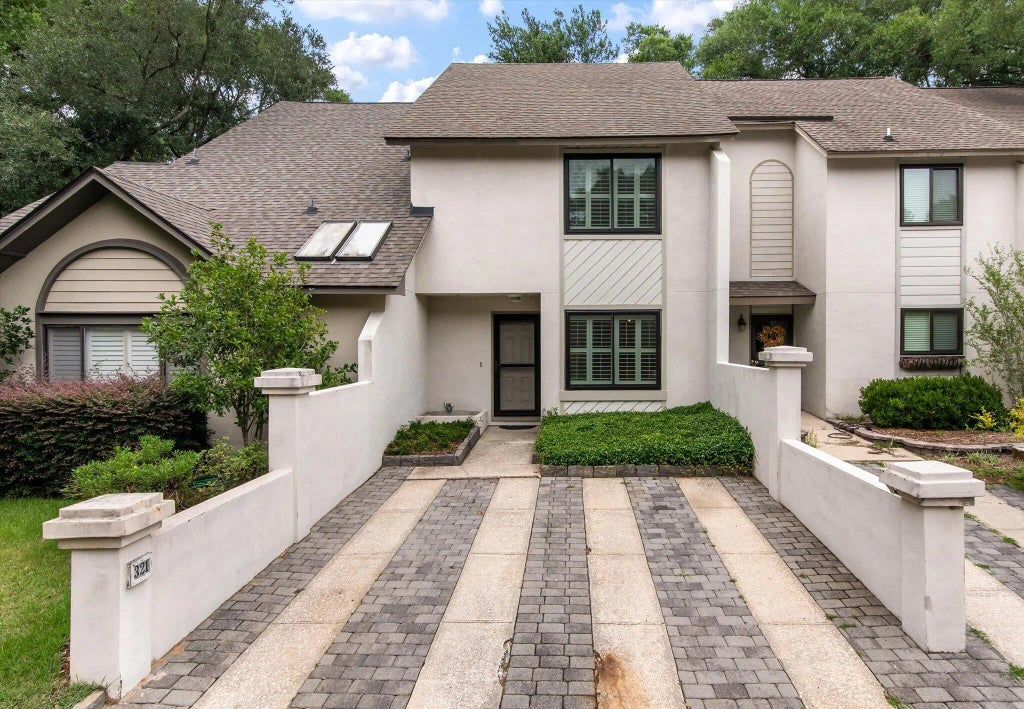 321 Lapwing Lane, Mount Pleasant