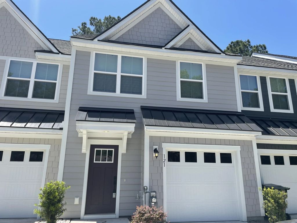 121 Grand Palm Lane, Summerville