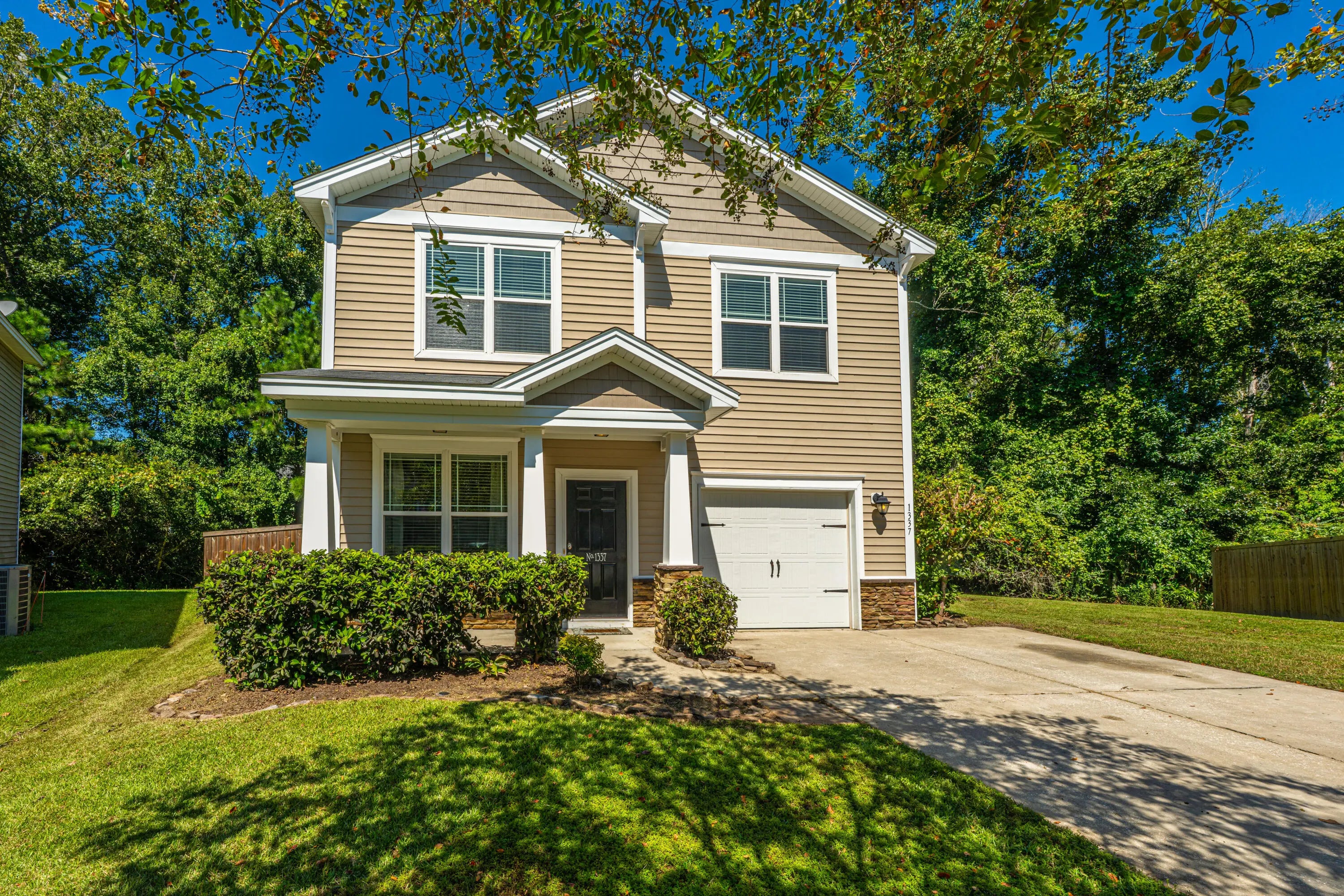 Photo of Listing #25024336